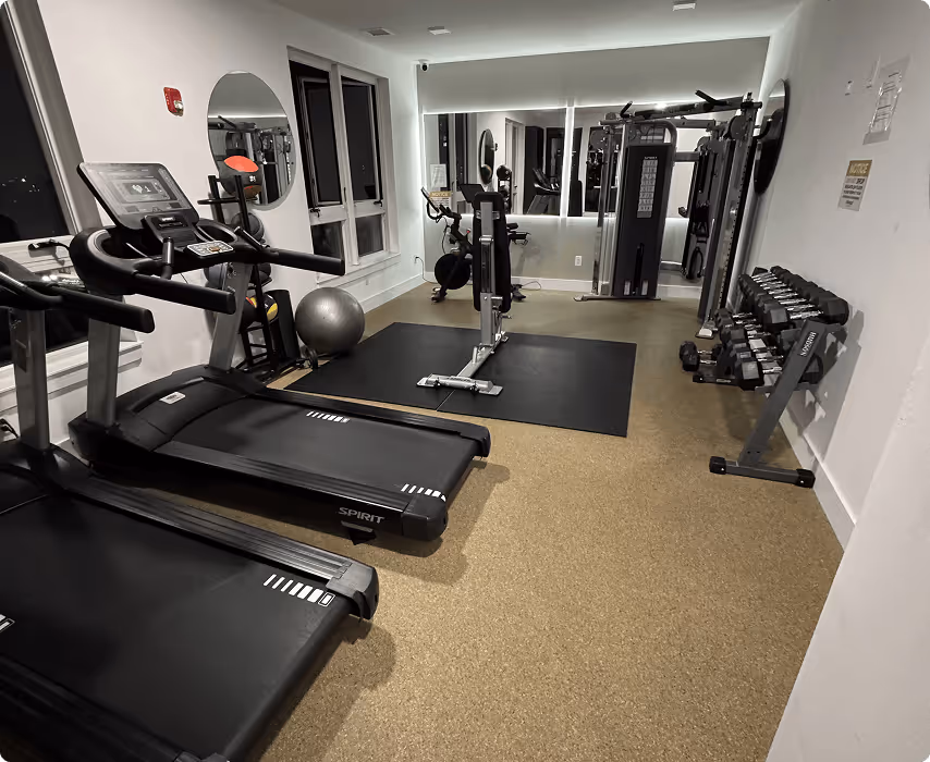Commercial office cleaning before and after - EMERIH Cleaning Services NJ